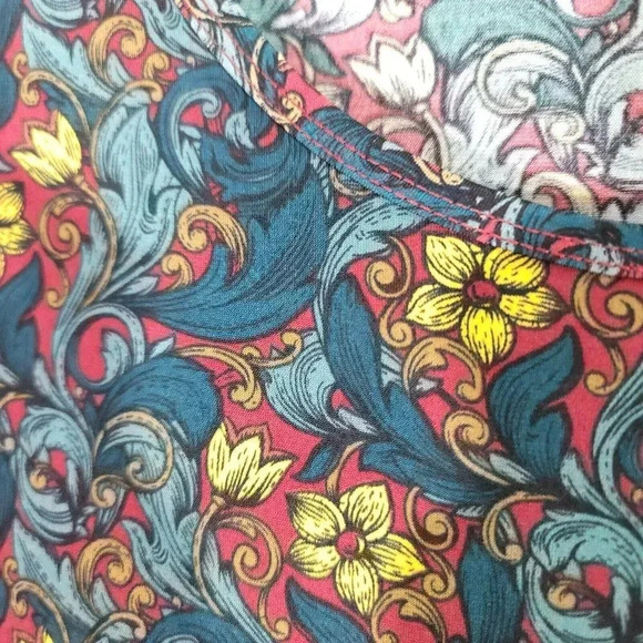 LuLaRoe Women's Size M Blue Floral Print s/s Drop Shoulder Irma Tunic Top - Picture 5 of 5